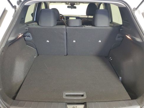 Used 2025 Nissan Kicks SV image 23