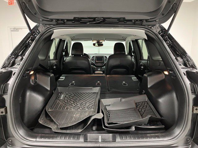 Used 2021 Jeep Cherokee Latitude Plus FWD image 45