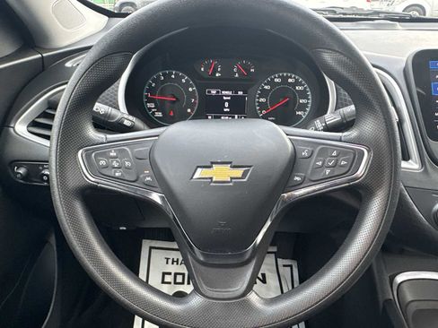 Used 2023 Chevrolet Malibu LT image 11