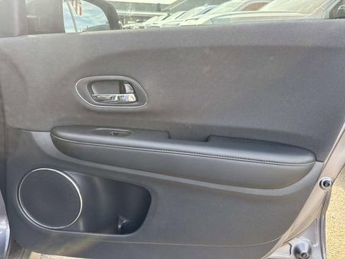 Used 2022 Honda HR-V EX image 18