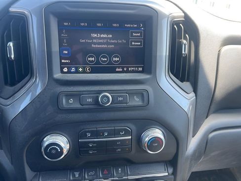 Used 2023 GMC Sierra 2500 Pro w/ Gooseneck/5TH Wheel Package image 18