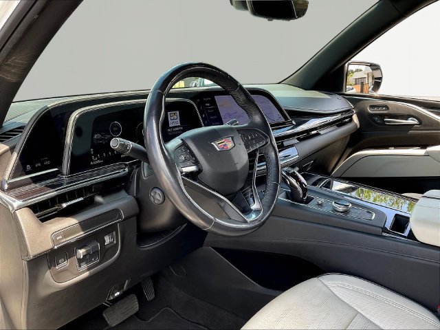 Used 2022 Cadillac Escalade ESV Sport RWD image 19