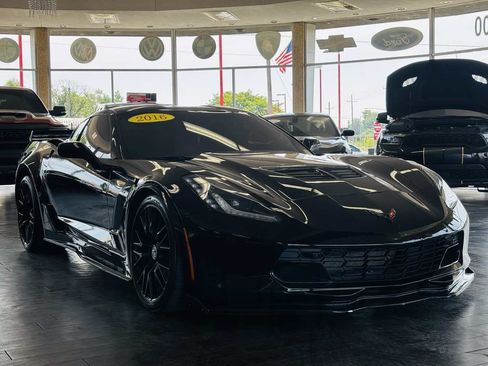 Used 2016 Chevrolet Corvette Z06 w/ 2LZ Preferred Equipment Group RWD image 4