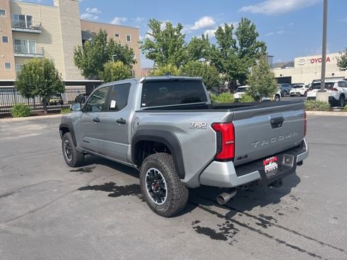 New 2025 Toyota Tacoma TRD Off-Road image 4
