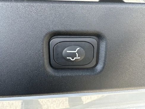 New 2026 Lincoln Navigator Reserve image 13