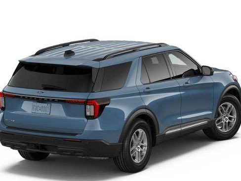 New 2026 Ford Explorer Active AWD/4WD image 3