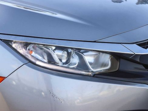 Used 2018 Honda Civic EX image 7