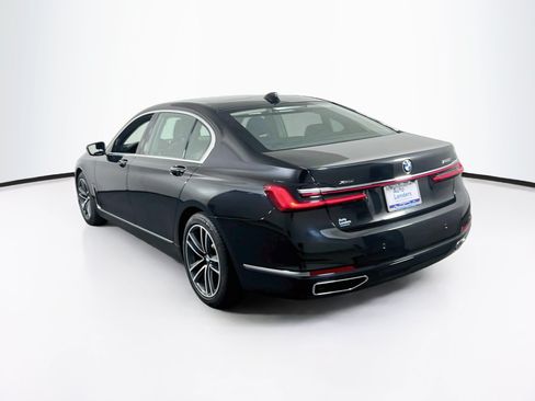 Used 2022 BMW 750i xDrive w/ Executive Package AWD/4WD image 7