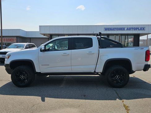 Used 2018 Chevrolet Colorado ZR2 w/ ZR2 Dusk Special Edition AWD/4WD image 2