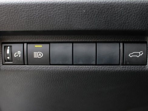 Used 2019 Toyota RAV4 XSE image 15