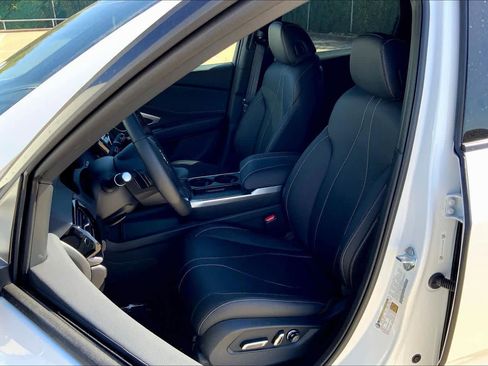 New 2026 Acura RDX SH-AWD image 9