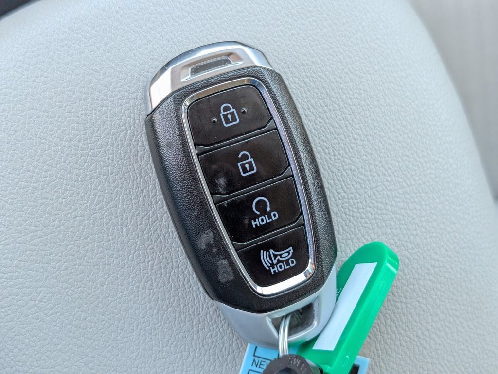 Used 2022 Hyundai Kona SEL FWD image 30