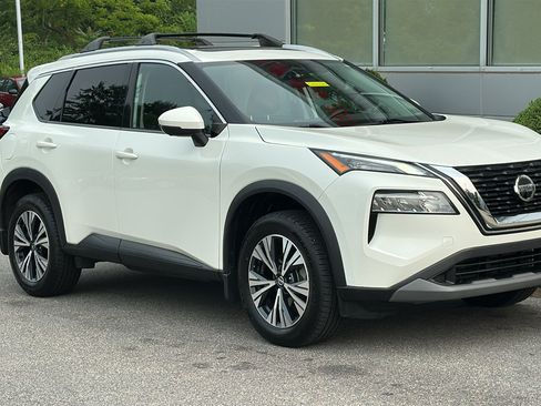 Used 2021 Nissan Rogue SV w/ Premium Package AWD/4WD image 2