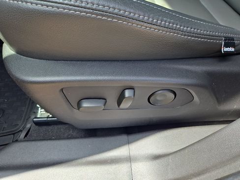 Used 2021 Buick Envision Preferred FWD image 22