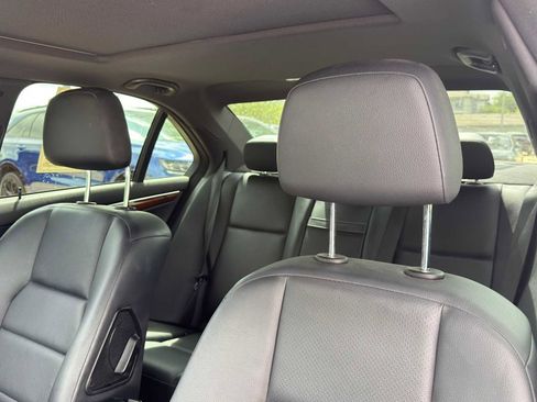 Used 2011 Mercedes-Benz C 300 Sedan image 9