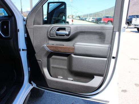 Used 2023 GMC Sierra 2500 SLE w/ SLE Value Package; AWD/4WD image 56