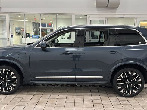 New 2026 Volvo XC90 T8 Ultra w/ Protection Package Premier AWD/4WD image 8