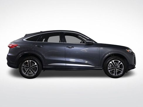 Used 2025 Audi Q5 Premium AWD/4WD image 6