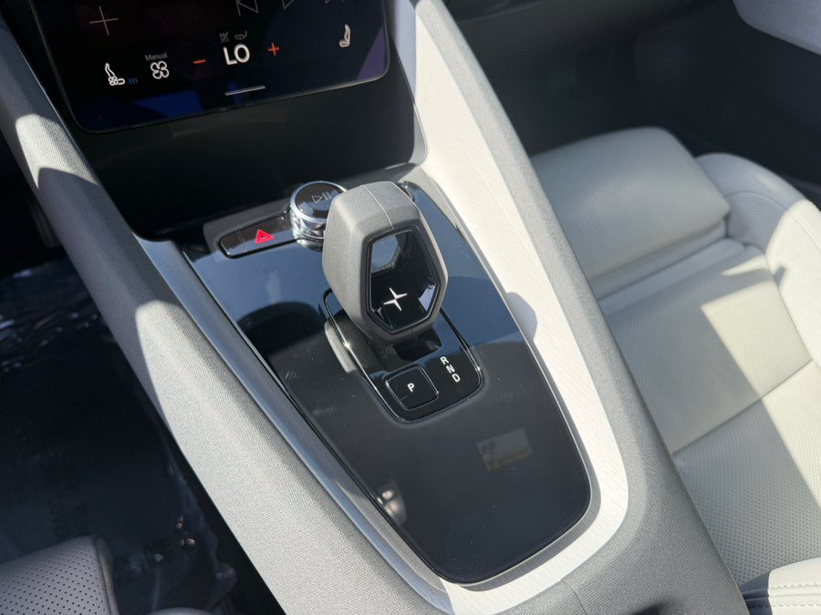 Used 2024 Polestar Polestar 2 RWD image 26