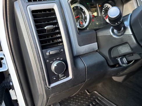 Used 2015 RAM 1500 Tradesman image 27