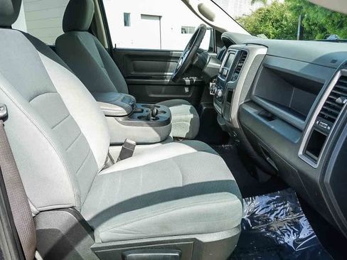 Used 2017 RAM 1500 Express image 18