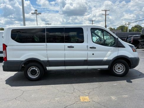 Used 2018 Ford Transit 150 XL image 11