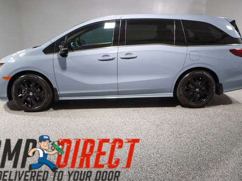 Used 2024 Honda Odyssey Sport image 10