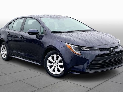 Used 2024 Toyota Corolla LE image 3