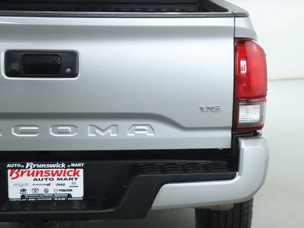 Certified 2023 Toyota Tacoma SR AWD/4WD image 42