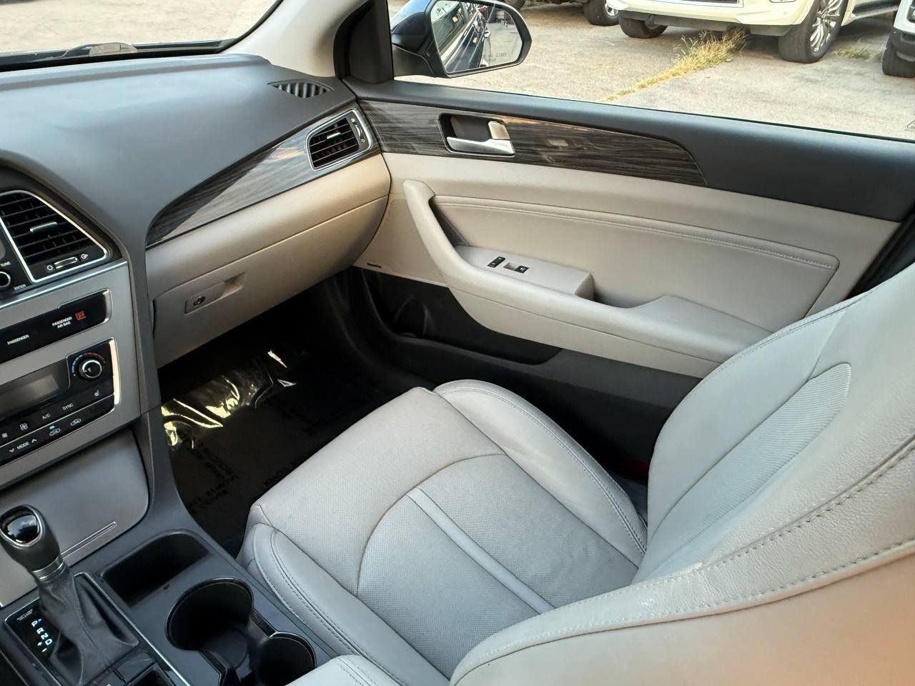 Used 2015 Hyundai Sonata Limited FWD image 41