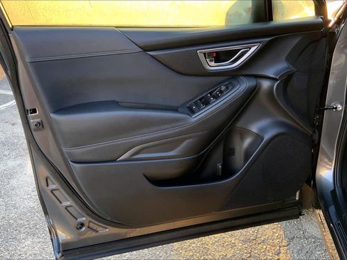 Used 2022 Subaru Forester Premium image 20