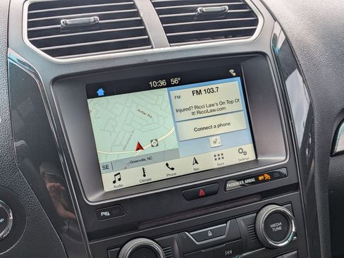 Used 2018 Ford Explorer XLT w/ Equipment Group 202A FWD image 19