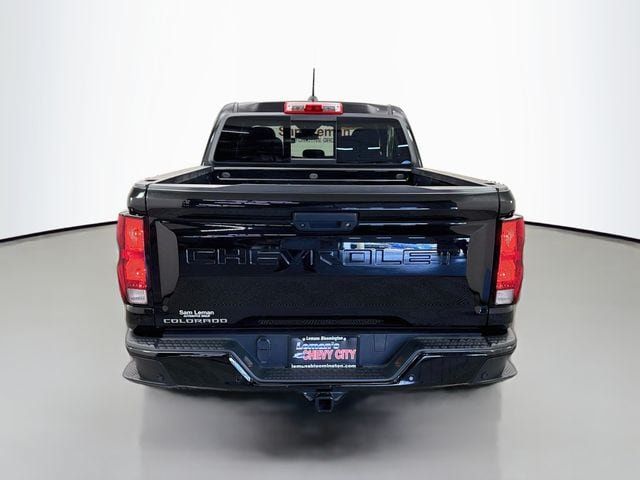Used 2024 Chevrolet Colorado Trail Boss w/ Technology Package AWD/4WD image 6