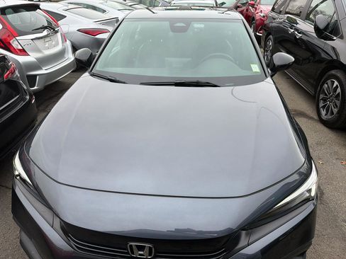 Used 2023 Honda Civic Sport image 2