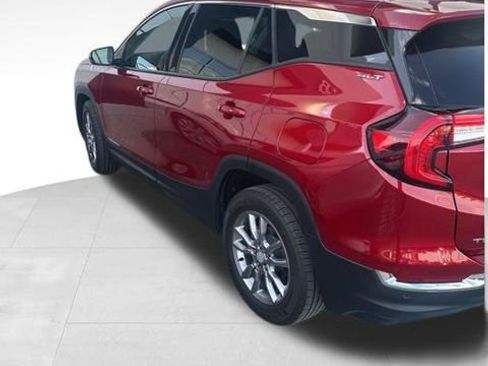 Used 2023 GMC Terrain SLT FWD image 7