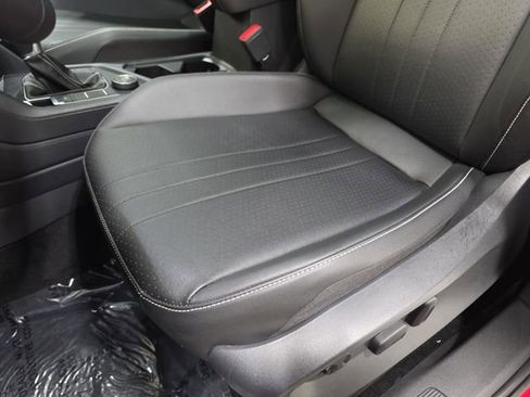 Used 2023 Volkswagen Tiguan SE w/ Panoramic Sunroof Package AWD/4WD image 27