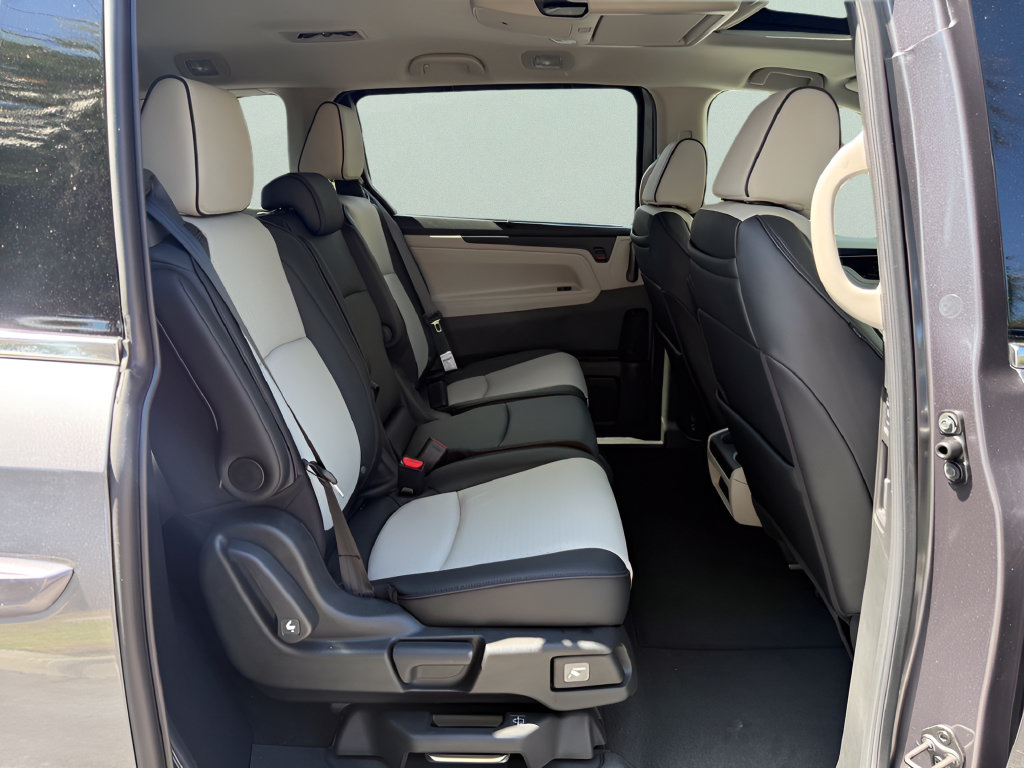 New 2027 Honda Odyssey Elite image 13