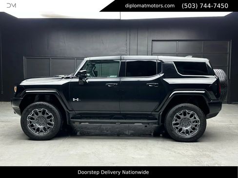 Used 2024 GMC Hummer EV 3X image 3