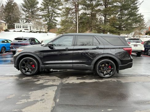 Used 2021 Ford Explorer ST w/ ST Street Pack image 9