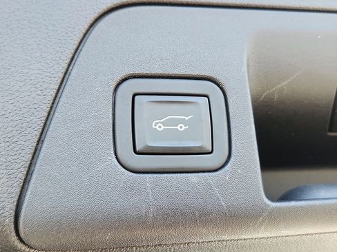 Certified 2023 Buick Envision Avenir image 30