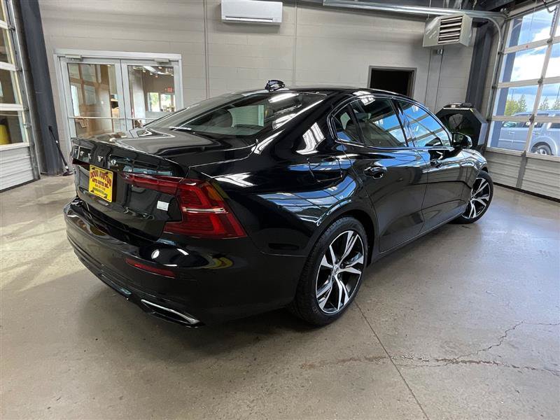 Used 2021 Volvo S60 T8 R-Design AWD/4WD image 5