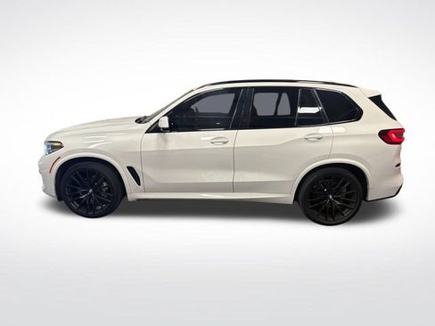 Used 2021 BMW X5 sDrive40i w/ M Sport Package RWD image 2