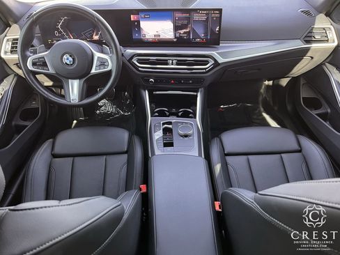 Used 2024 BMW 330i image 11