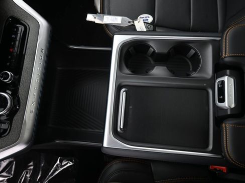 New 2025 Ford Expedition Tremor image 38