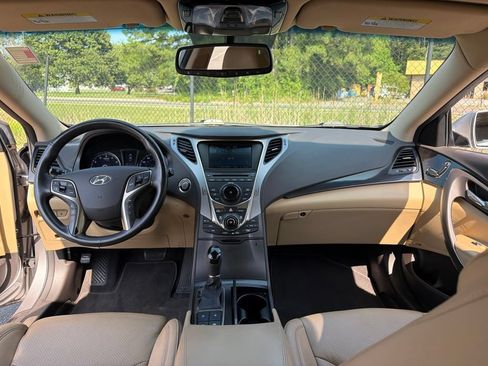 Used 2013 Hyundai Azera w/ Technology Pkg FWD image 8