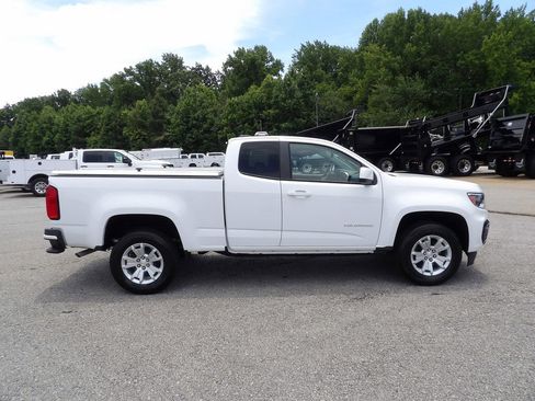 Used 2022 Chevrolet Colorado LT w/ Fleet Safety Package RWD image 9