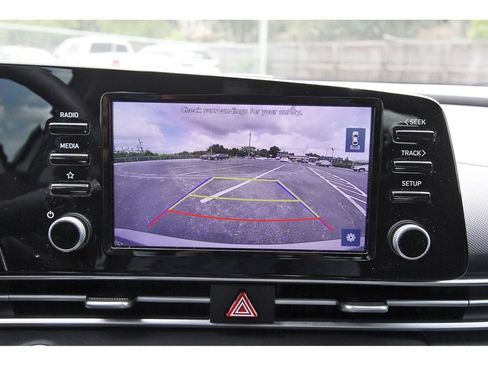 Certified 2022 Hyundai Elantra SEL w/ Convenience + Premium Package FWD image 27
