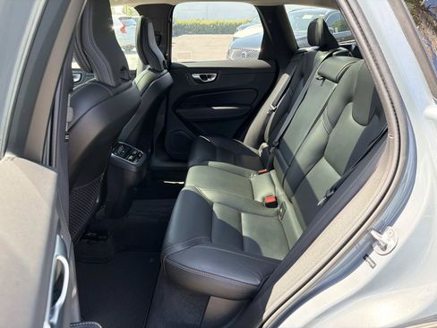 Certified 2023 Volvo XC60 B5 Ultimate w/ Climate Package FWD image 21