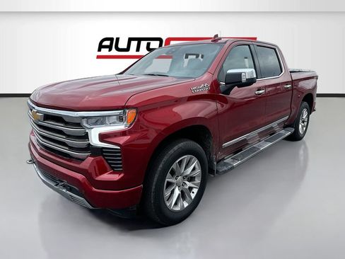Used 2024 Chevrolet Silverado 1500 High Country w/ Technology Package AWD/4WD image 3