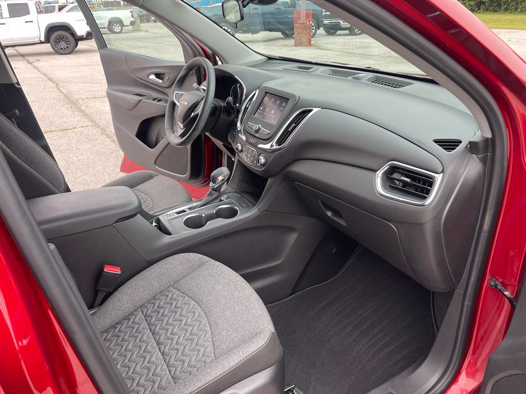 Used 2024 Chevrolet Equinox LT FWD image 19